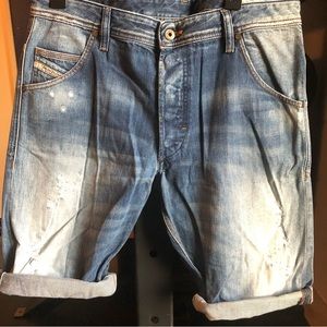 Diesel shorts worn a couple of times. In great condition size 32